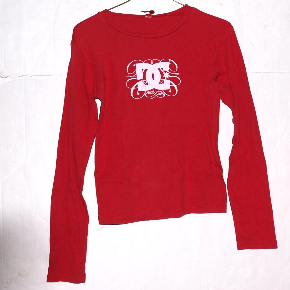 DG Red Long Sleeve T-Shirt Size Large
